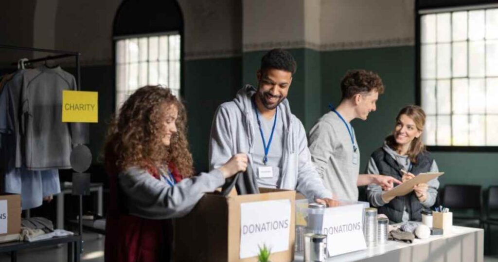 How Small Businesses Can Give Back to Their Community