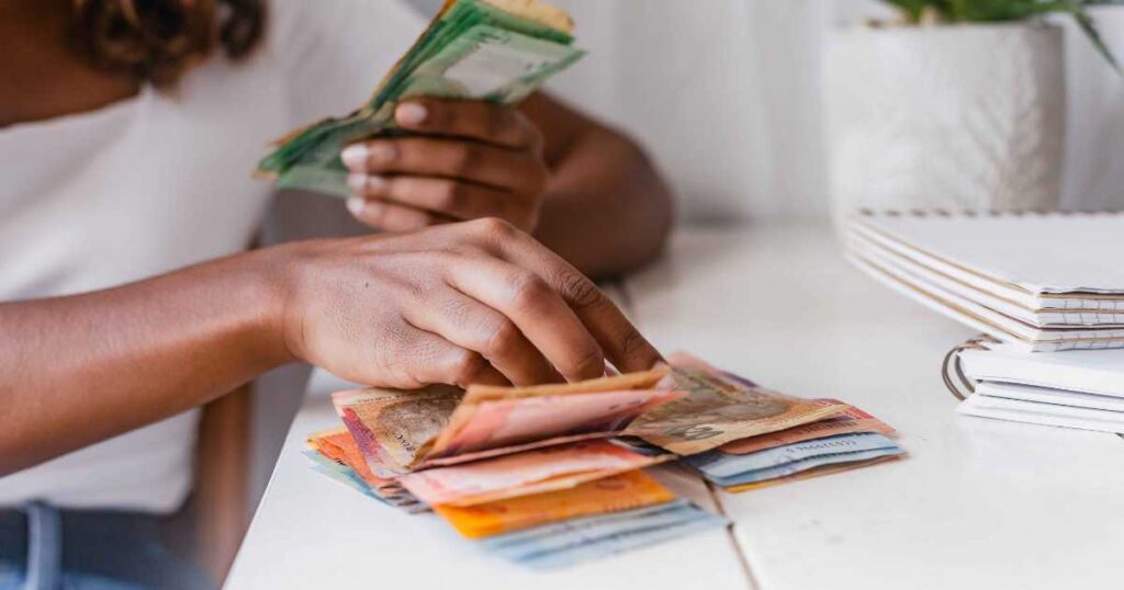 How To Make R500 A Day In South Africa | SME South Africa