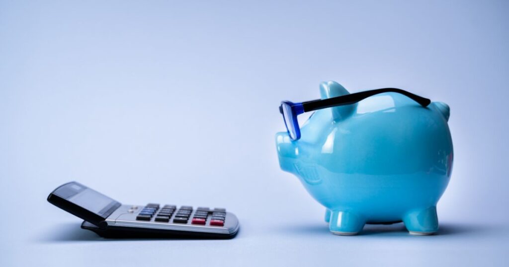 AI vs. Traditional Budgeting for Small Businesses in 2025: Which is better?