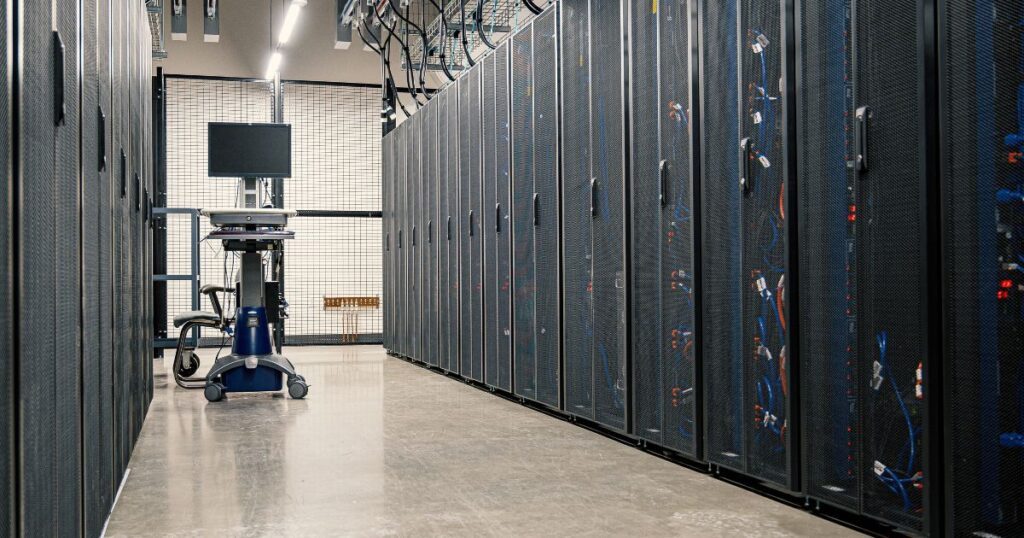 Data Centres: The Tech that Makes Cloud Storage, Cybersecurity Possible