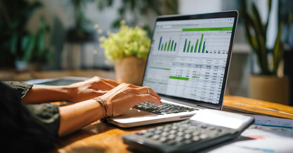 Payroll Management System vs Accounting Software: The Differences