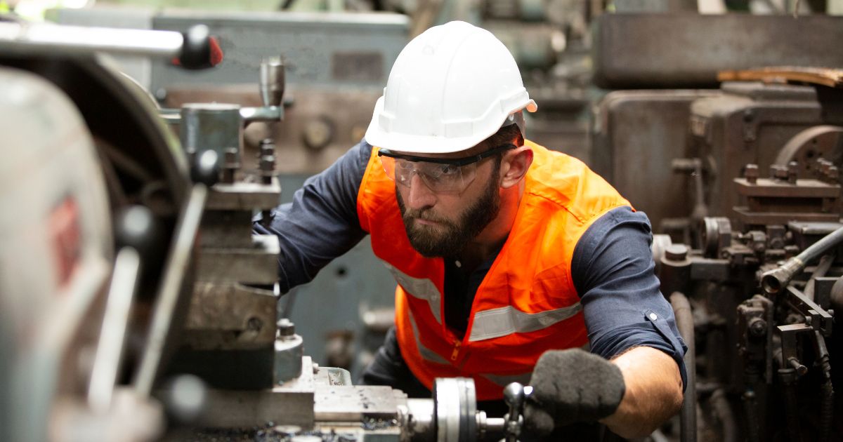 Secure Your Factory With This Manufacturing Safety Checklist
