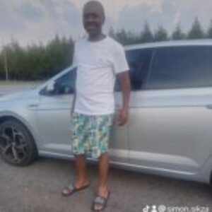 Profile photo of simon motlhe